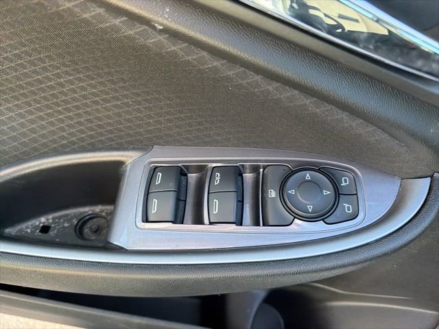 Used 2023 Chevrolet Malibu LT image 18