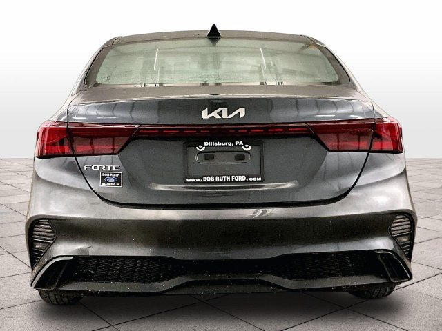 Used 2023 Kia Forte LXS w/ LXS Technology Package FWD image 4