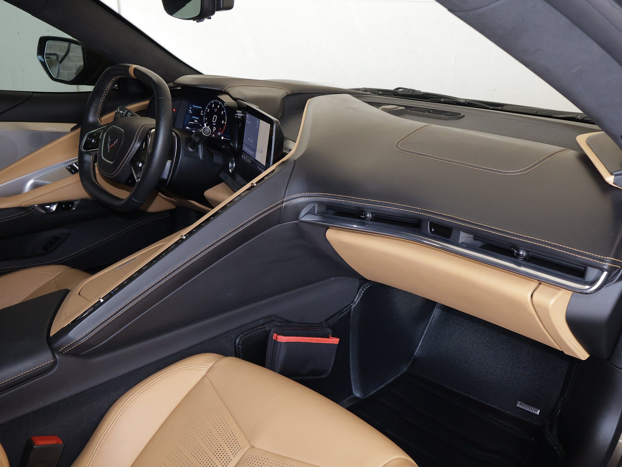 Used 2020 Chevrolet Corvette Stingray Premium Cpe w/ 3LT Preferred Equipment Group RWD image 36