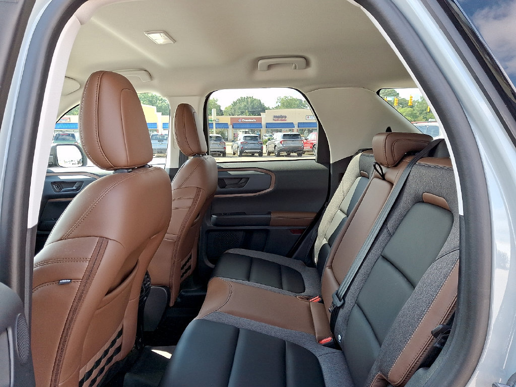 Certified 2024 Ford Bronco Sport Outer Banks w/ Tech Package AWD/4WD image 9