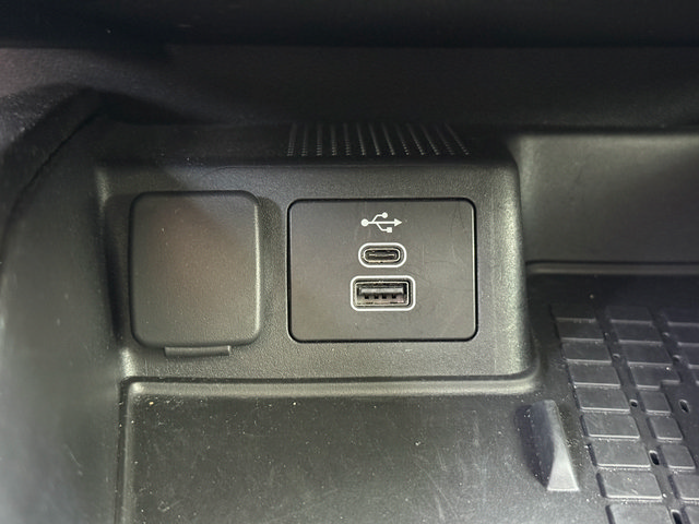 Certified 2025 Ford Bronco Sport Outer Banks w/ Outer Banks Tech Package+ AWD/4WD image 15