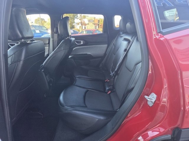 Used 2024 Jeep Compass Latitude image 24