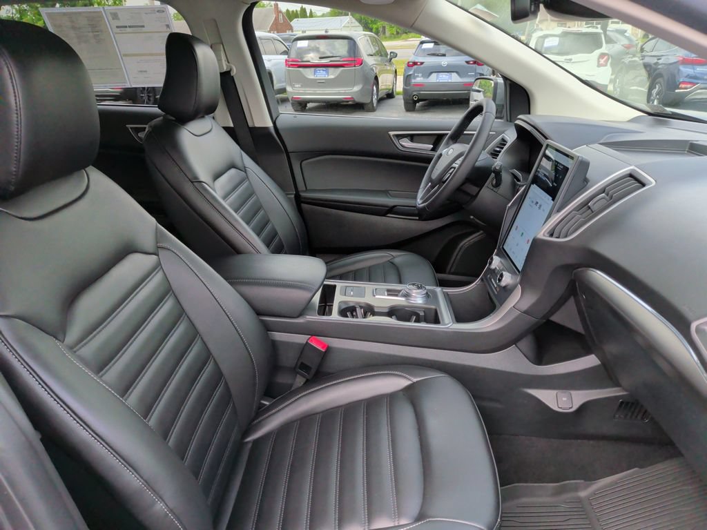 Certified 2022 Ford Edge SEL w/ Convenience Package AWD/4WD image 16