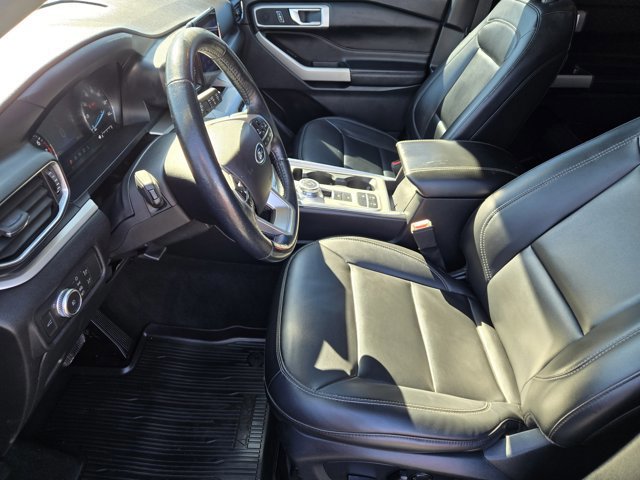 Certified 2022 Ford Explorer XLT w/ Equipment Group 202A image 12