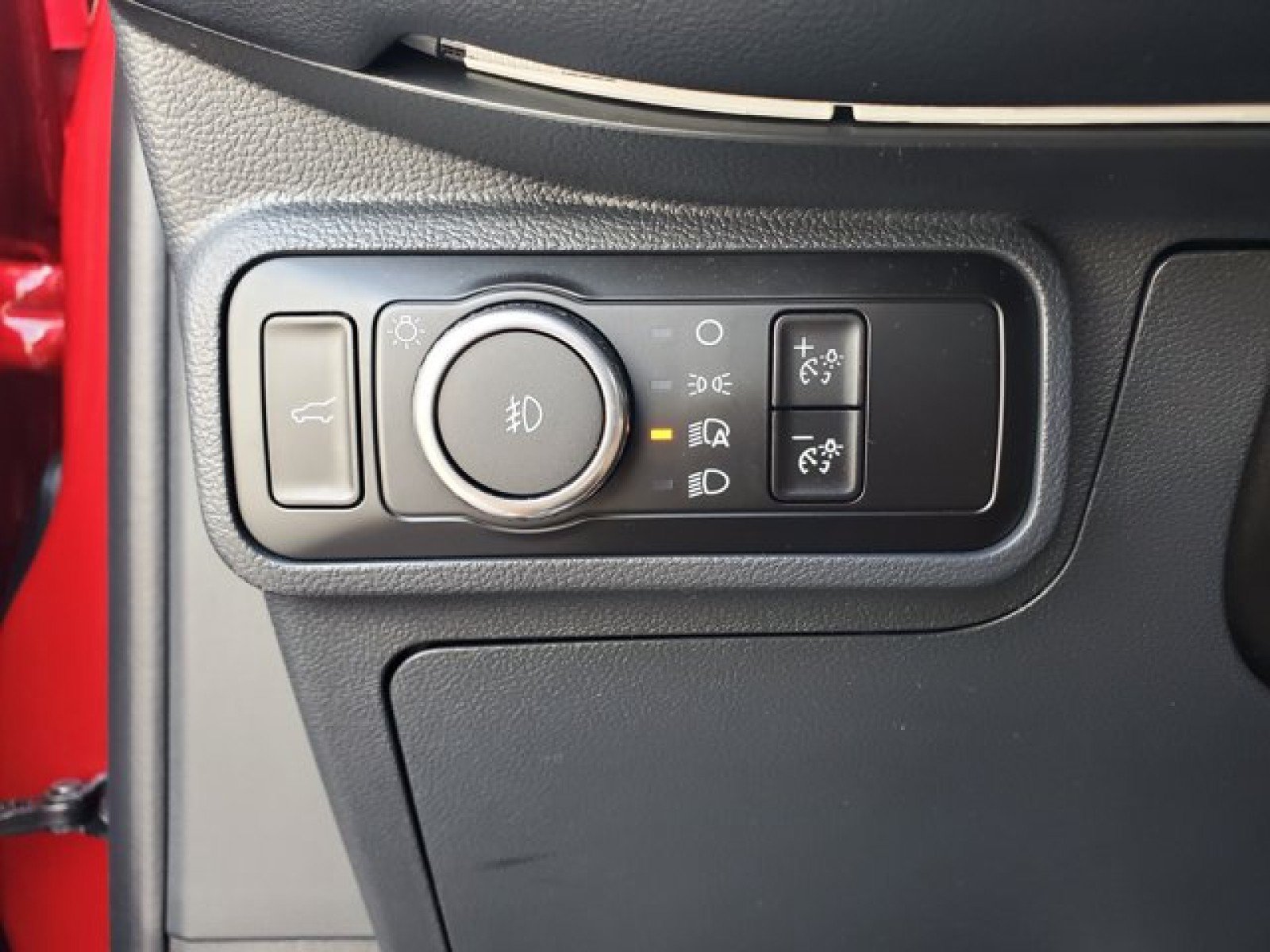 Certified 2025 Ford Explorer ST RWD image 16