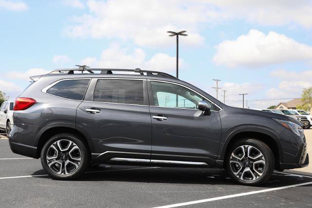 Used 2023 Subaru Ascent Touring AWD/4WD image 5