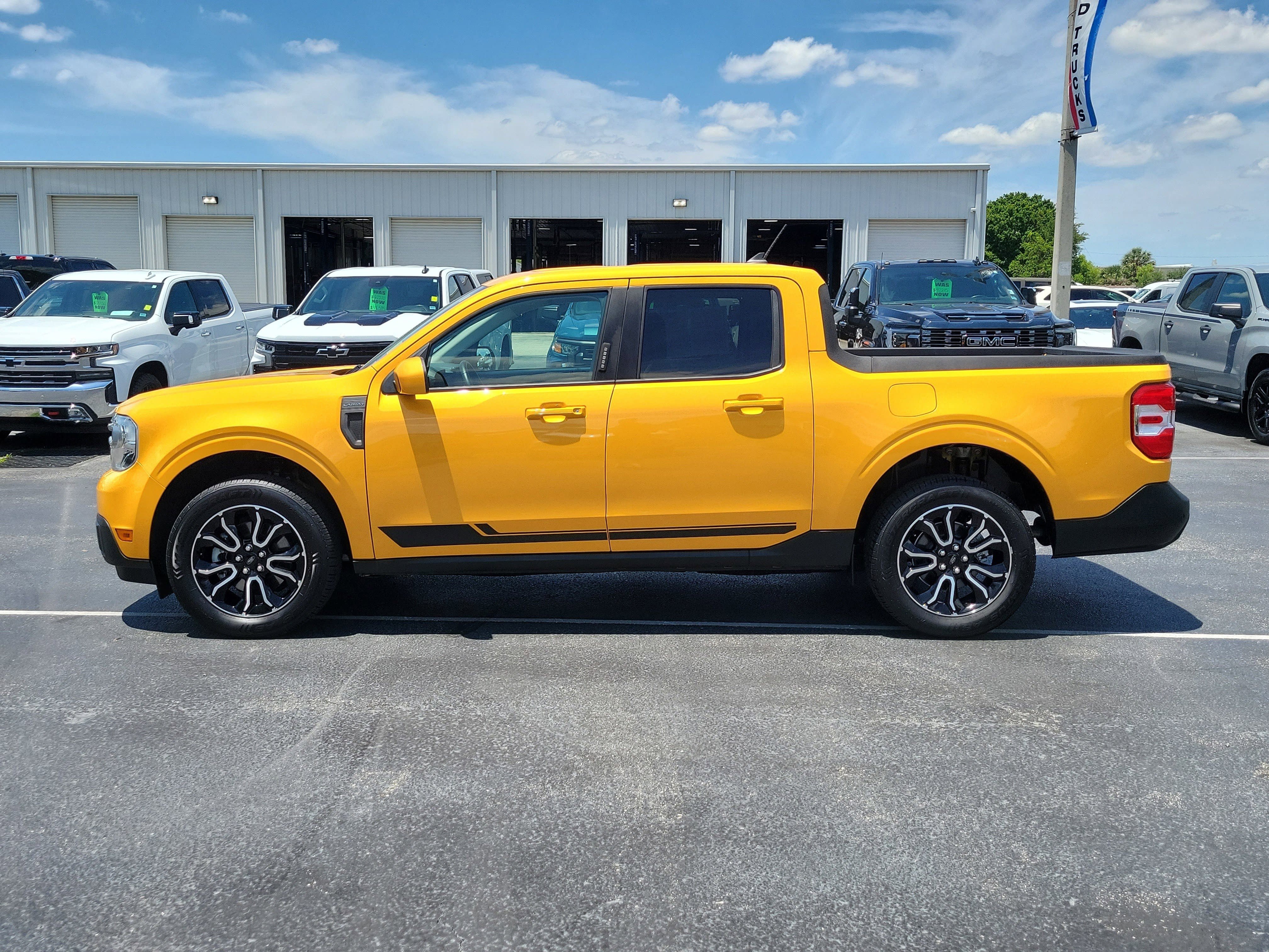 Certified 2022 Ford Maverick Lariat w/ Lariat Luxury Package AWD/4WD image 6