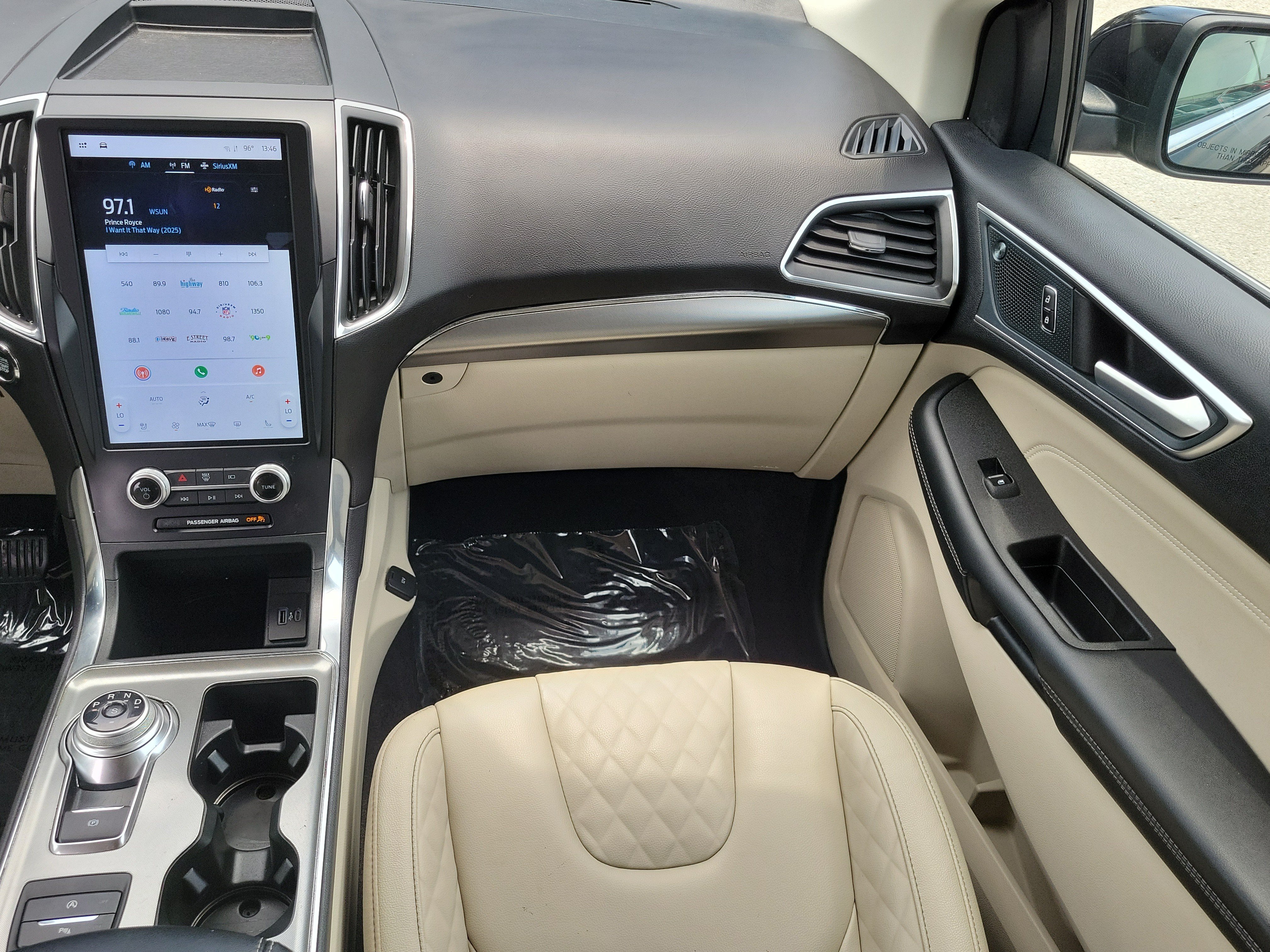 Certified 2024 Ford Edge Titanium AWD/4WD image 17