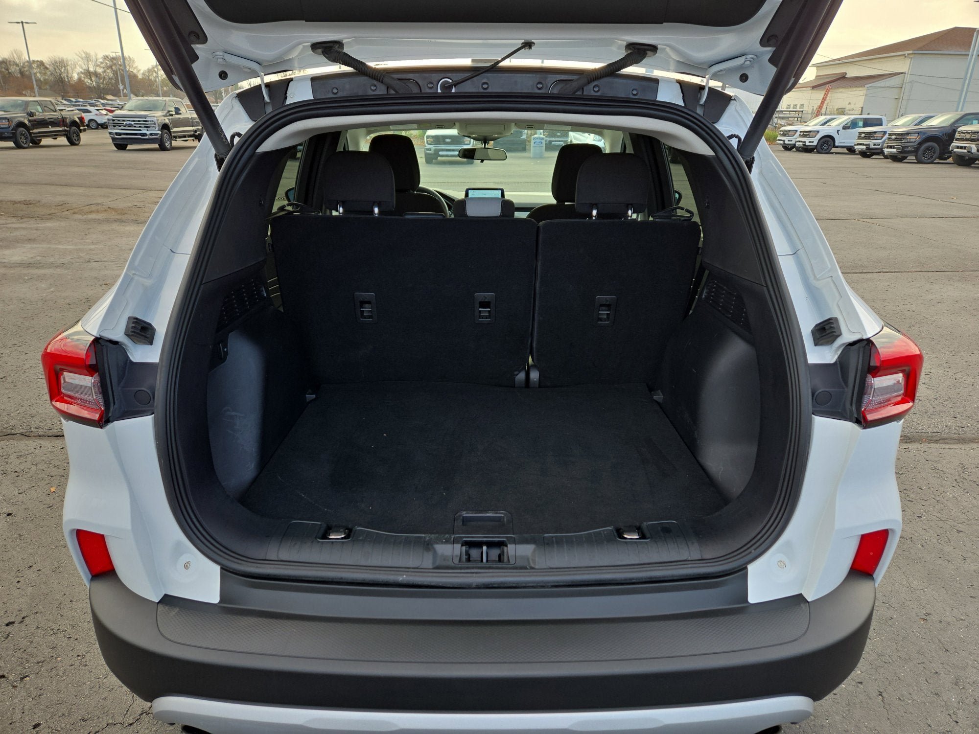 Certified 2023 Ford Escape Active AWD/4WD image 25