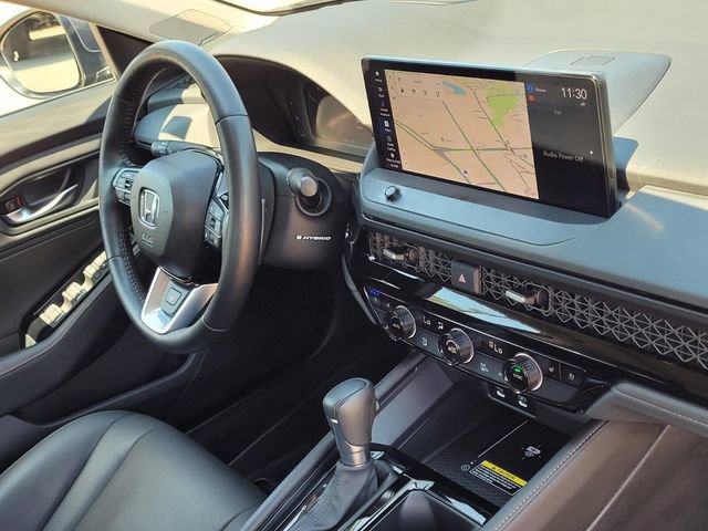 Used 2025 Honda Accord Touring image 12