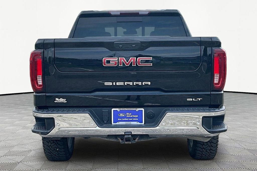 Used 2022 GMC Sierra 1500 SLT w/ SLT Premium Plus Package AWD/4WD image 4