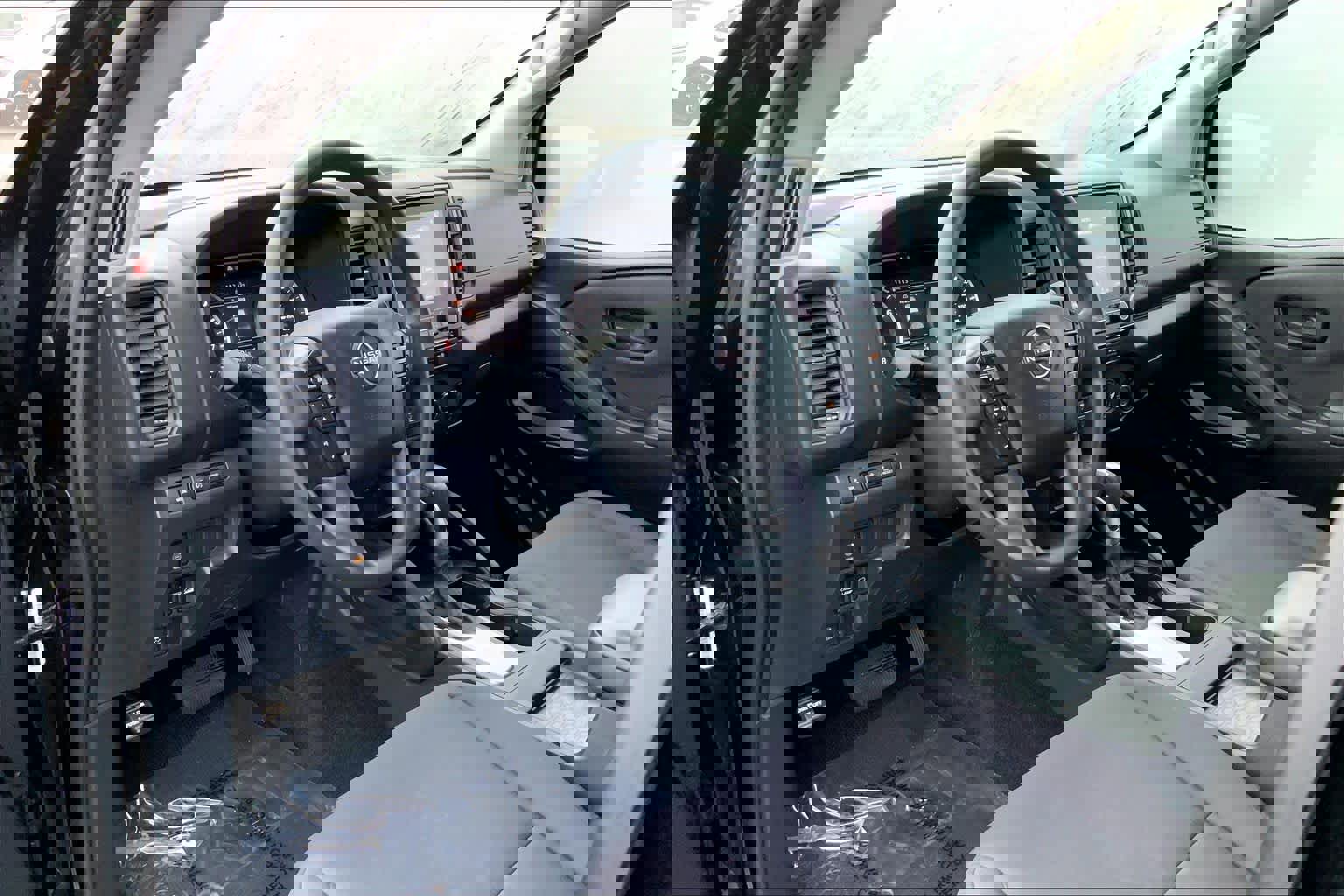 Used 2022 Nissan Frontier S w/ Technology Package image 16