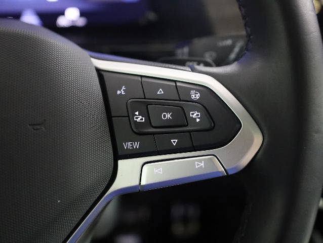 Used 2024 Volkswagen Atlas SEL Premium R-Line AWD/4WD image 33