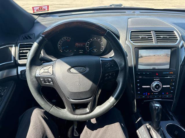 Certified 2017 Ford Explorer Platinum AWD/4WD image 12