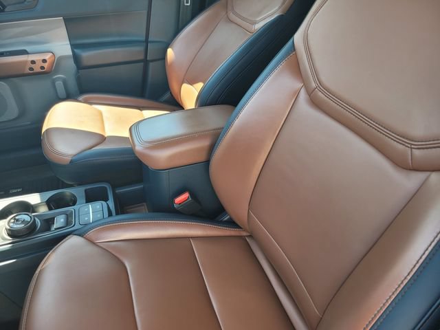 Certified 2022 Ford Maverick Lariat w/ Lariat Luxury Package FWD image 11