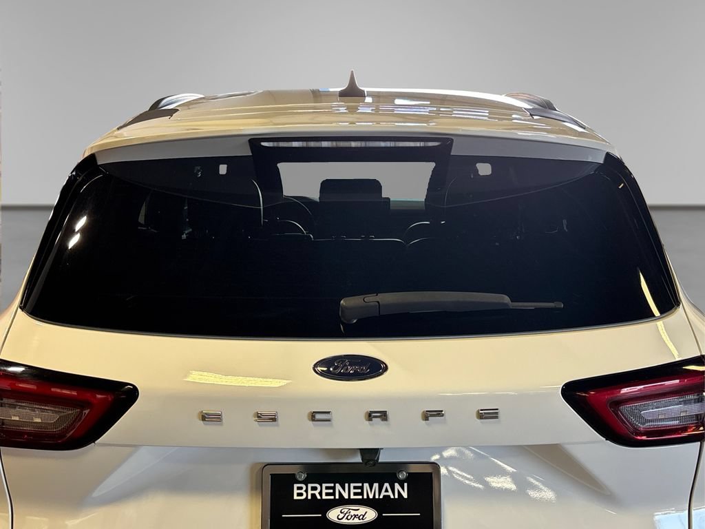 Certified 2023 Ford Escape ST-Line w/ Tech Pack #1 AWD/4WD image 19