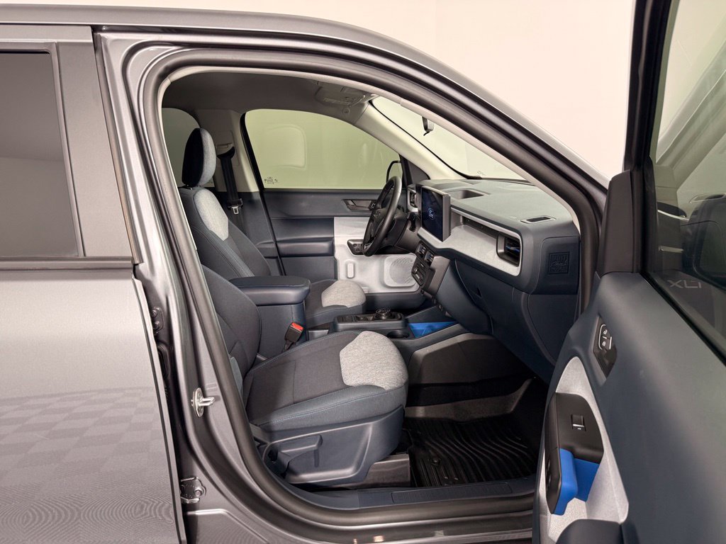 Certified 2025 Ford Maverick XLT w/ XLT Luxury Package FWD image 19