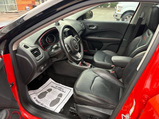 Used 2019 Jeep Compass Trailhawk w/ Leather Interior Group AWD/4WD image 10