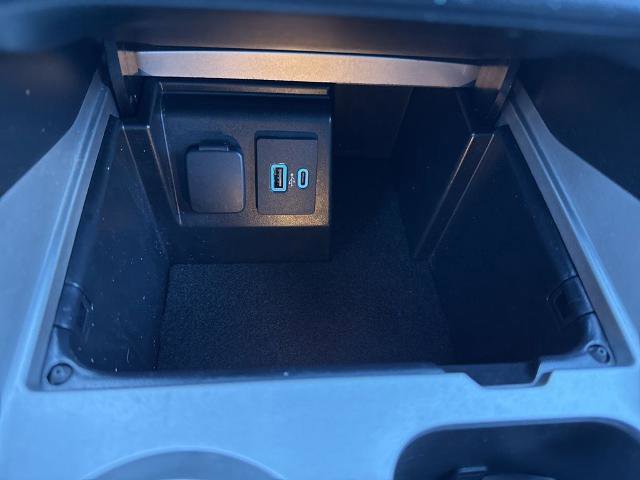 Certified 2021 Ford Explorer XLT w/ Class III Trailer Tow Package image 34