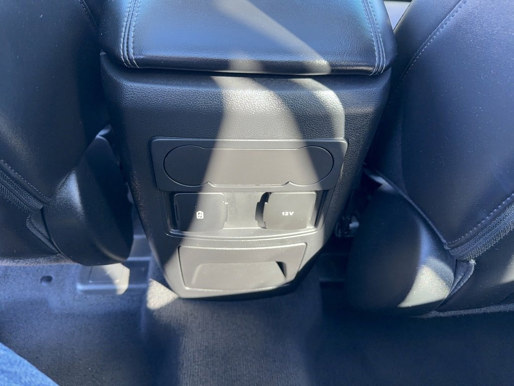 Certified 2022 Ford Explorer XLT w/ Equipment Group 202A image 33