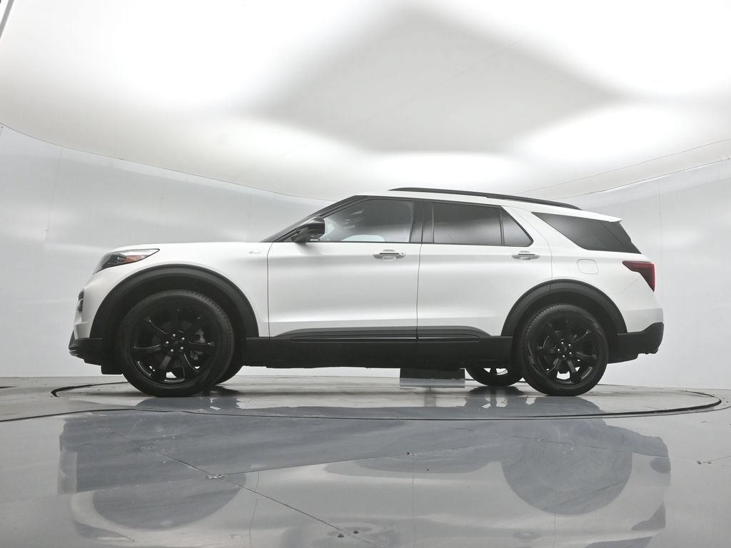 Certified 2023 Ford Explorer ST-Line w/ Class IV Trailer Tow Package RWD image 53