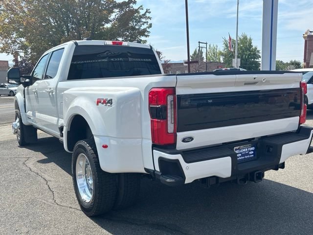 Certified 2025 Ford F450 Platinum w/ FX4 Off-Road Package AWD/4WD image 6