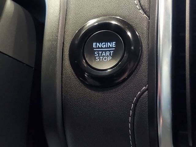 Certified 2025 Ford Expedition Platinum image 16