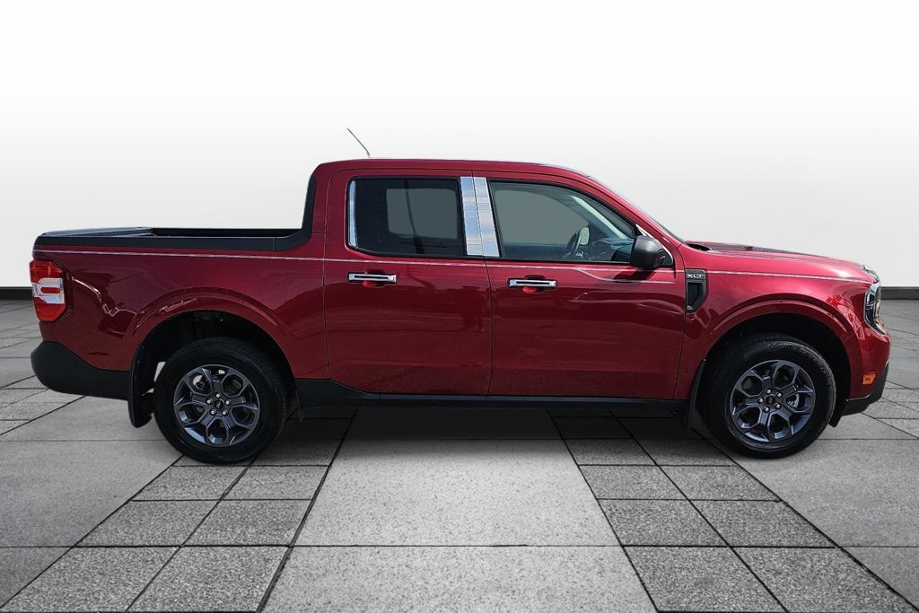 Certified 2025 Ford Maverick XLT FWD image 4