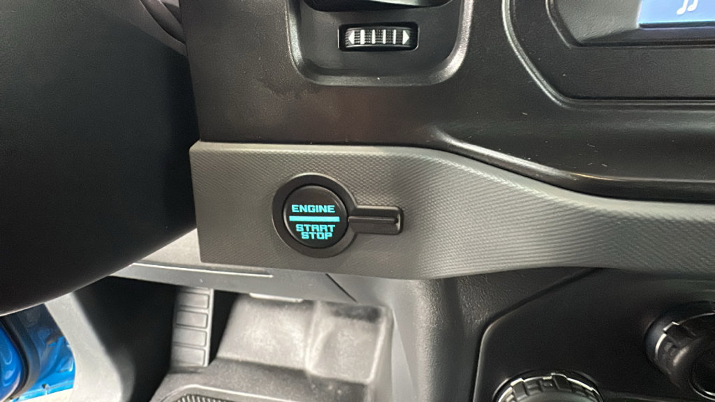 Certified 2021 Ford Bronco Black Diamond w/ Sasquatch Package image 17