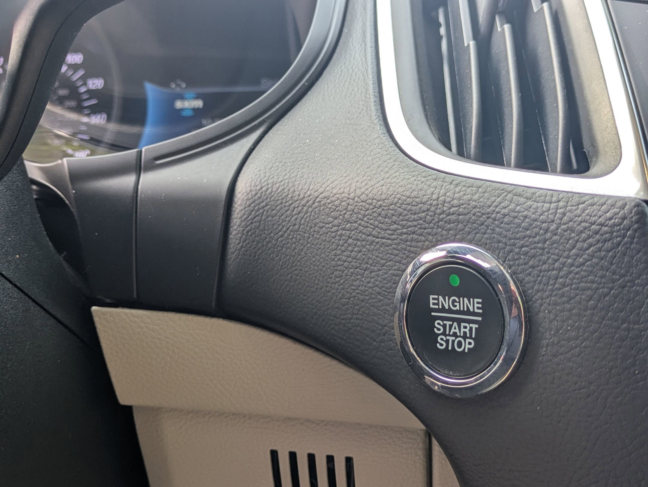 Certified 2023 Ford Edge Titanium image 24