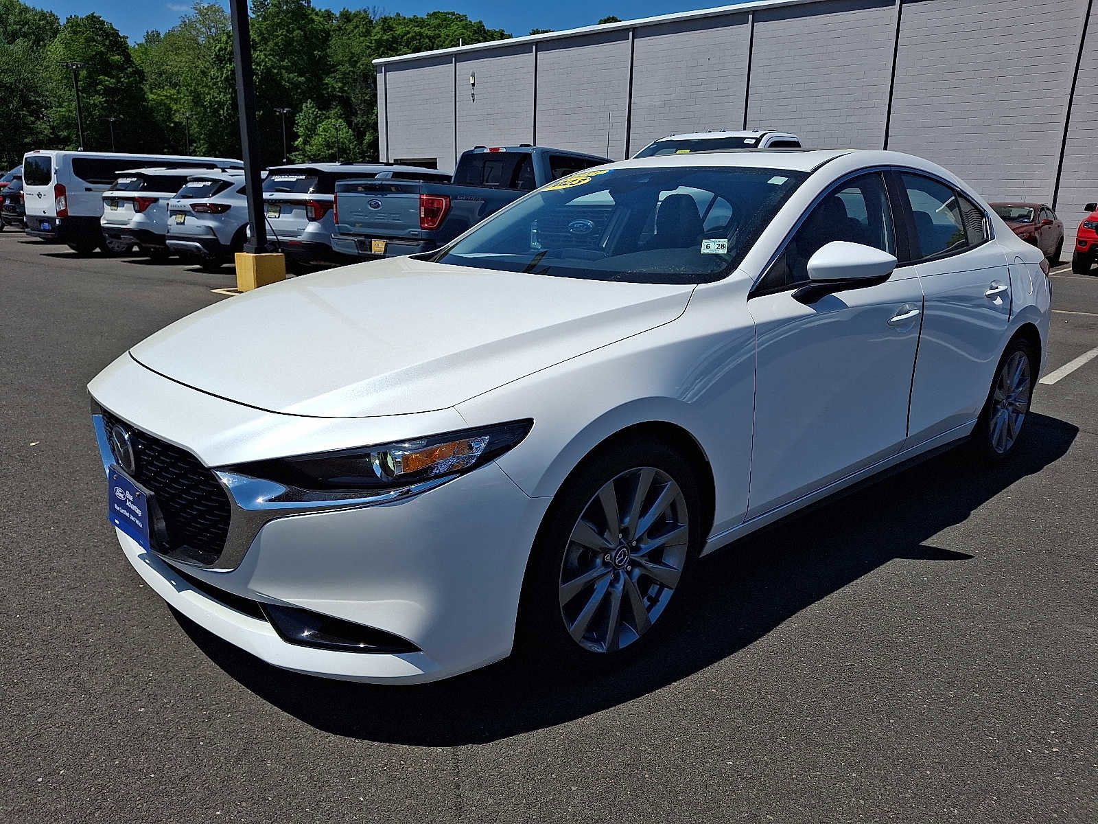 Used 2023 MAZDA MAZDA3 s FWD image 3