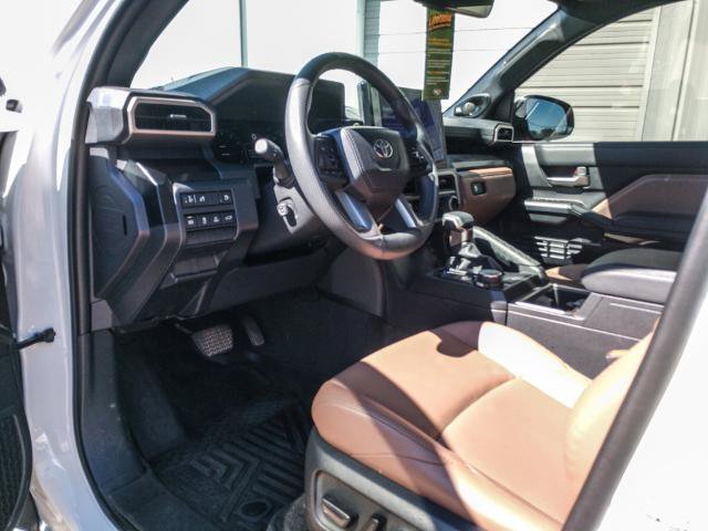 Used 2025 Toyota 4Runner Limited AWD/4WD image 9