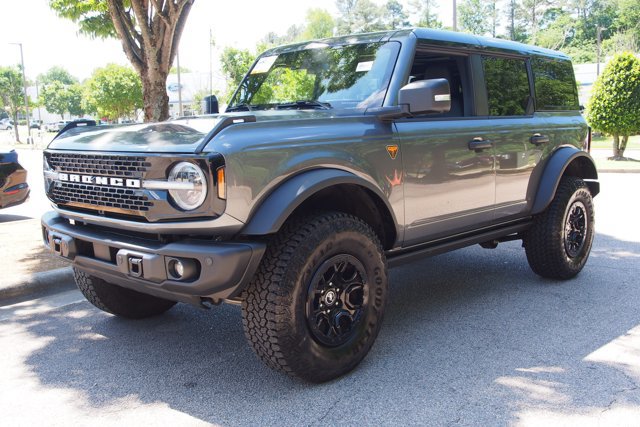 Certified 2025 Ford Bronco Badlands AWD/4WD image 3