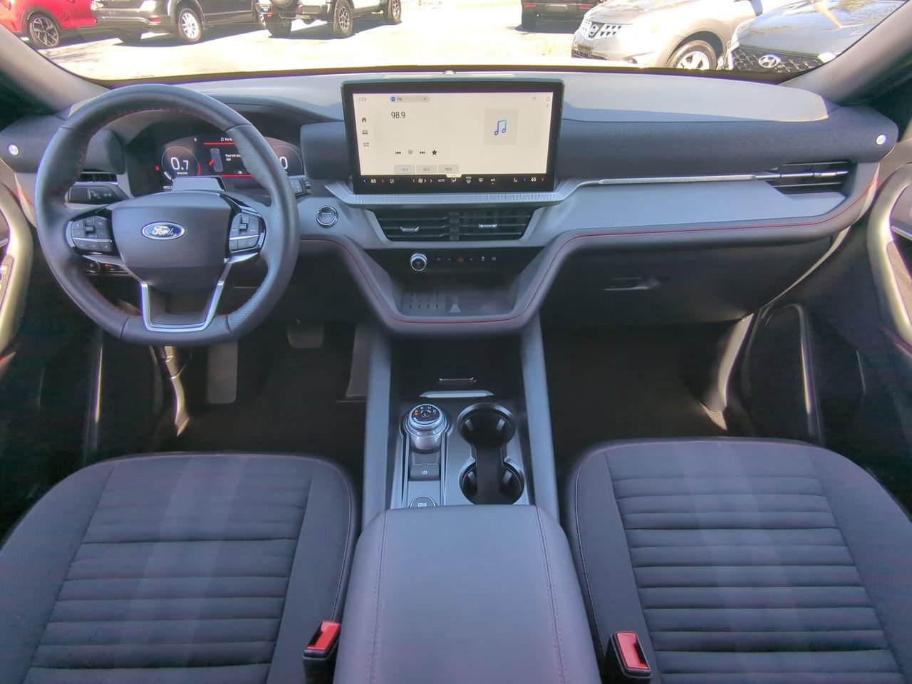 Certified 2025 Ford Explorer ST-Line w/ Premium Package image 15