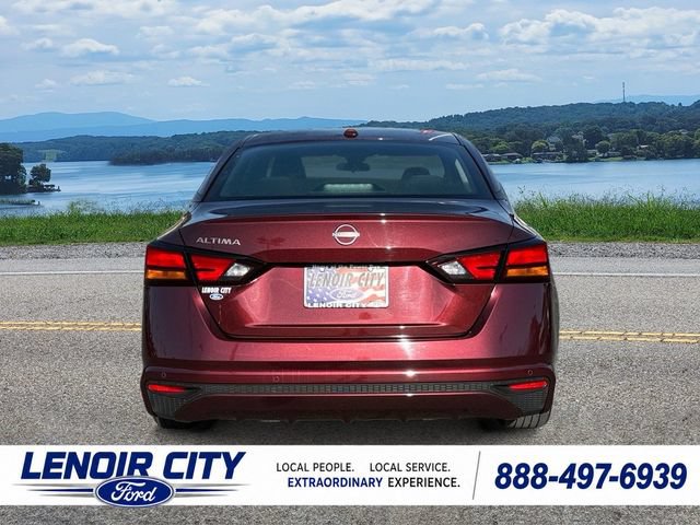 Used 2025 Nissan Altima 2.5 SV FWD image 4