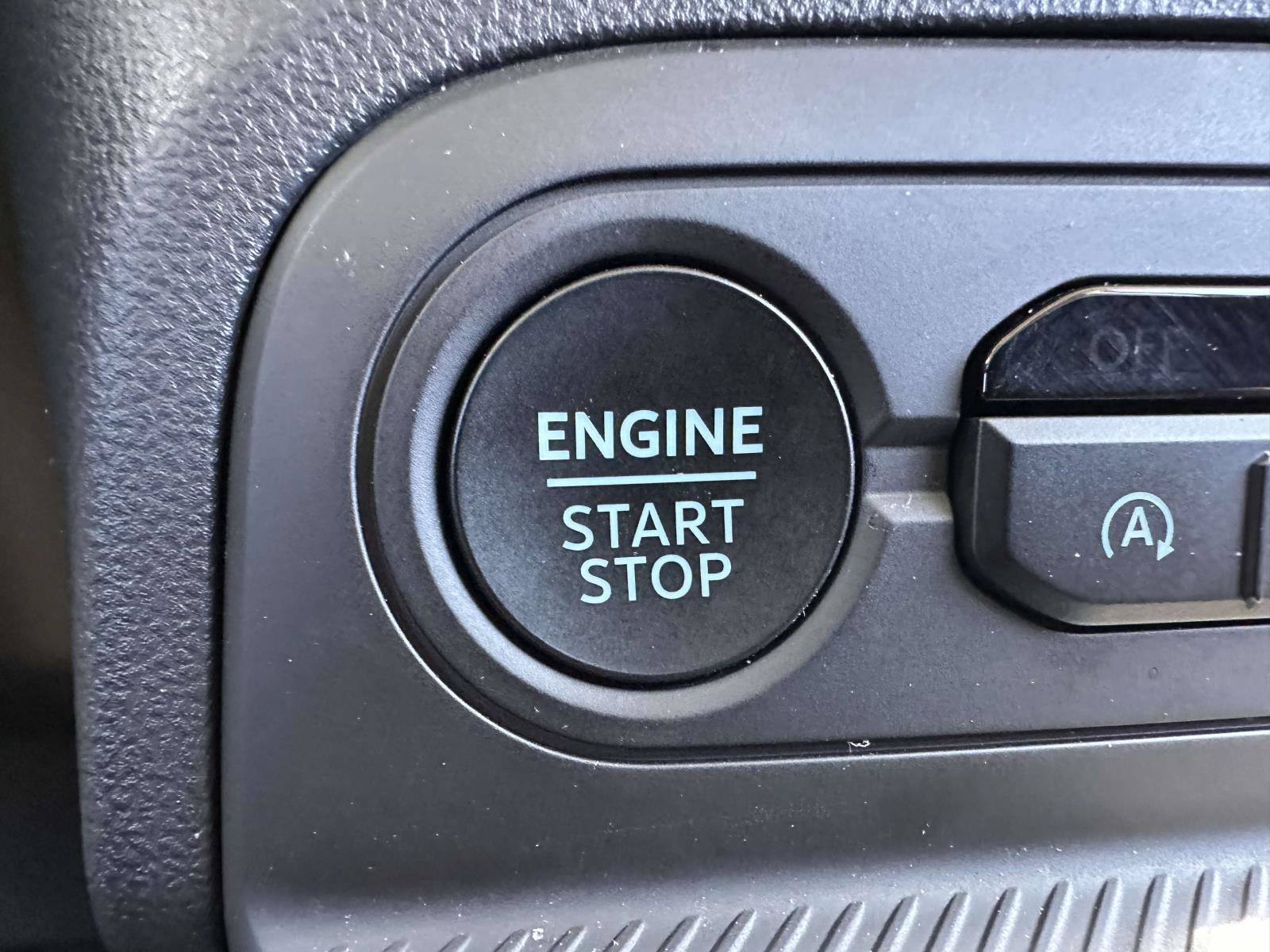Certified 2025 Ford Bronco Sport Outer Banks w/ Outer Banks Tech Package+ AWD/4WD image 25