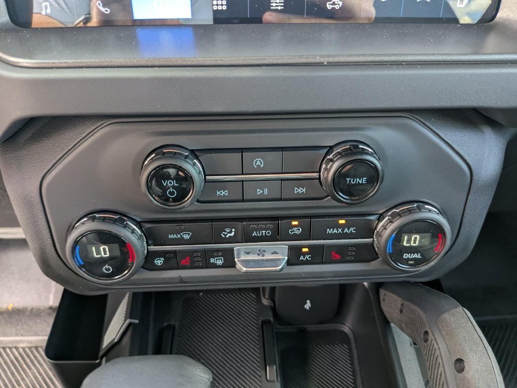 Certified 2025 Ford Bronco Badlands AWD/4WD image 24