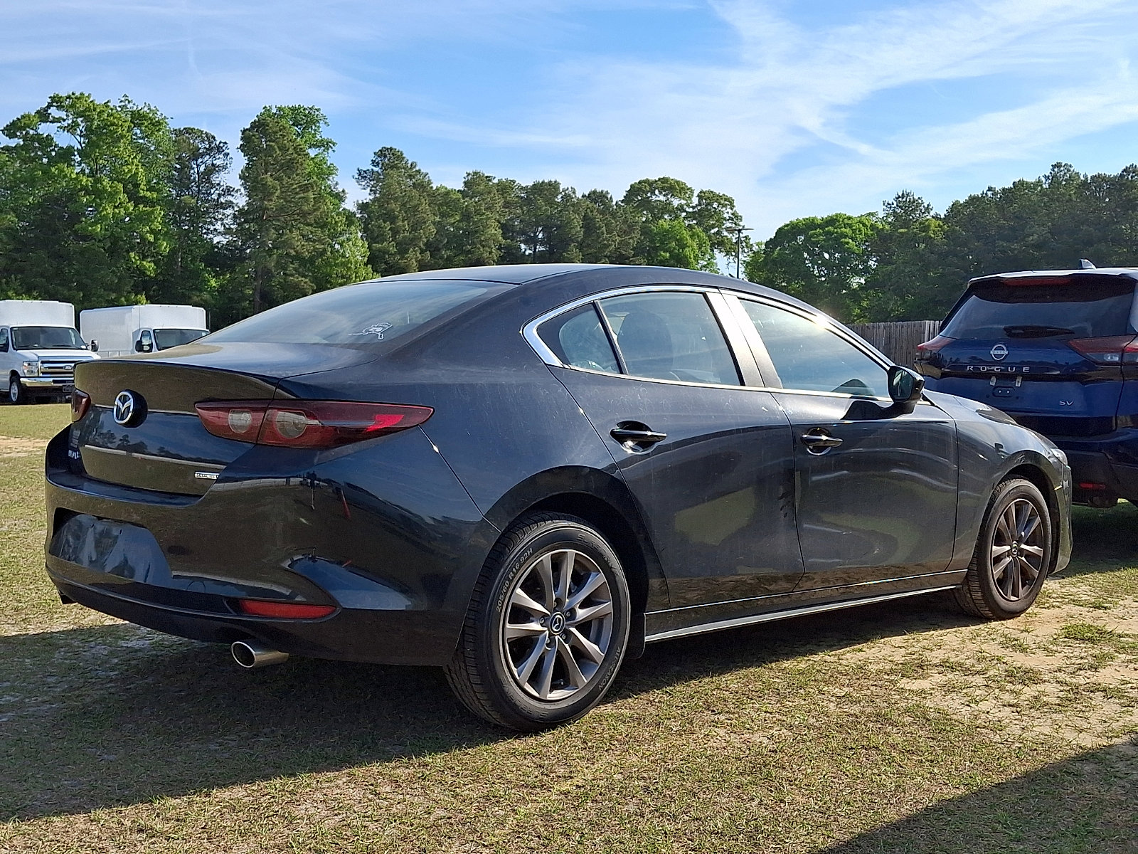 Used 2021 MAZDA MAZDA3 Sedan FWD image 4