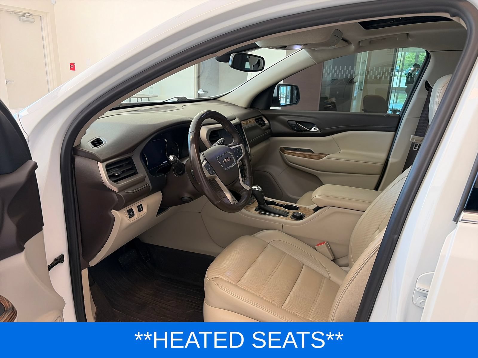 Used 2019 GMC Acadia Denali AWD/4WD image 14