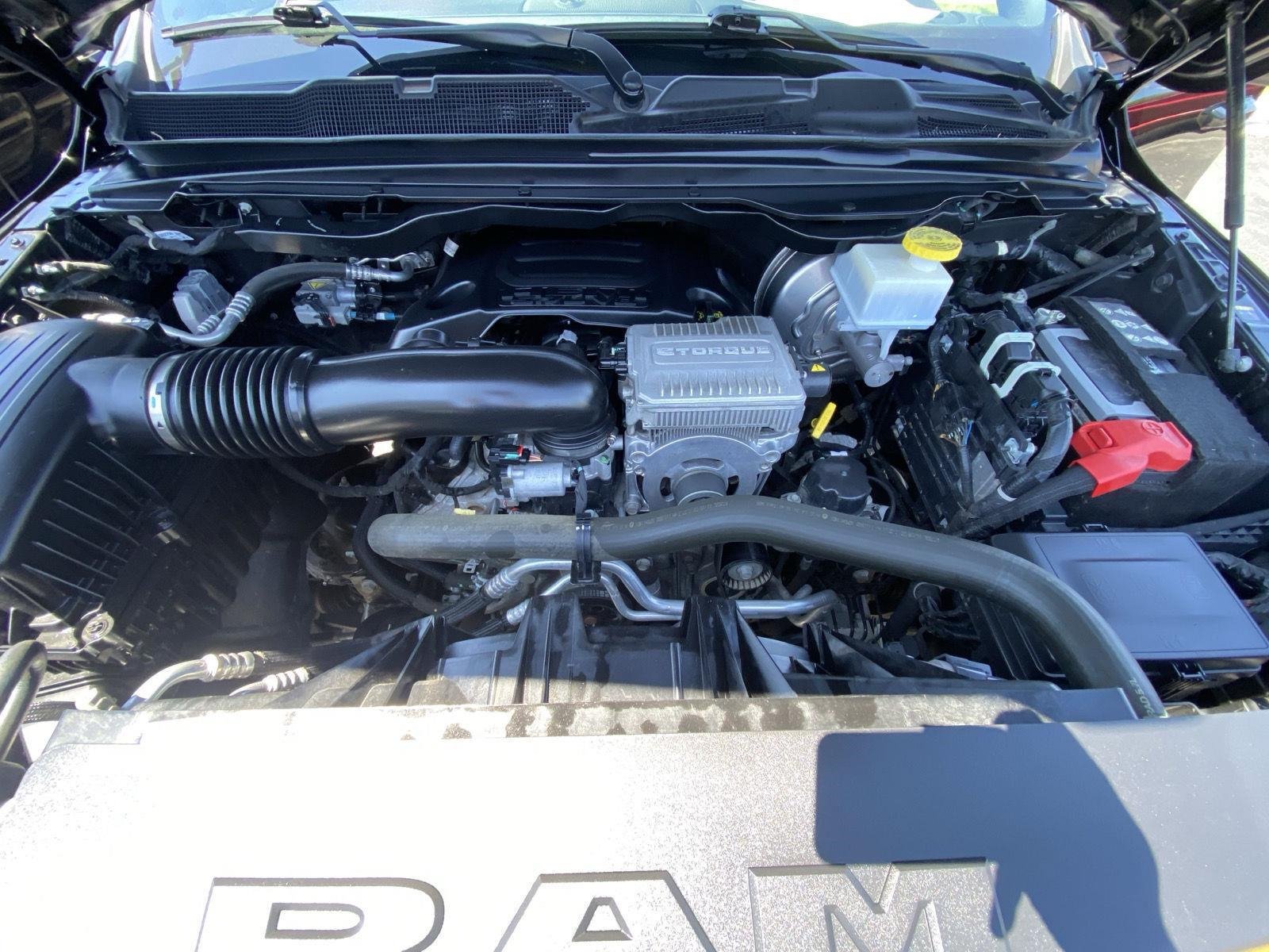 Used 2023 RAM 1500 Laramie AWD/4WD image 6