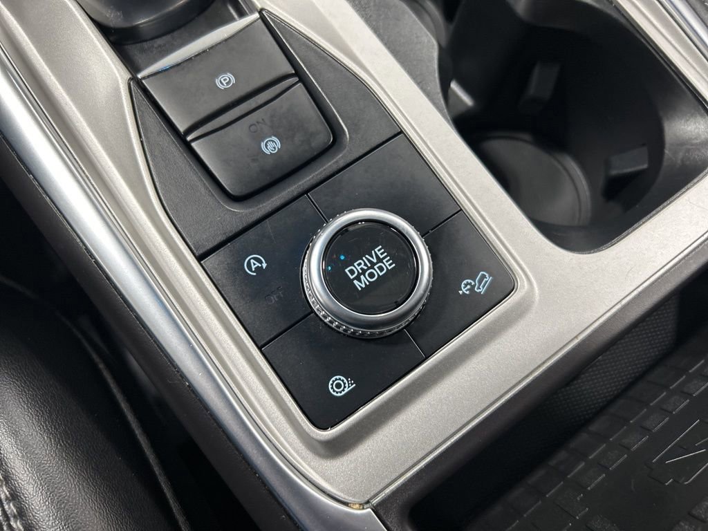 Certified 2024 Ford Explorer XLT w/ Equipment Group 202A image 24