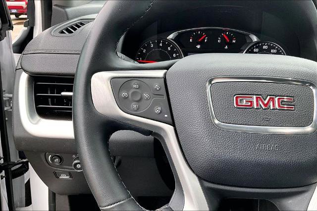 Used 2024 GMC Terrain SLT AWD/4WD image 17