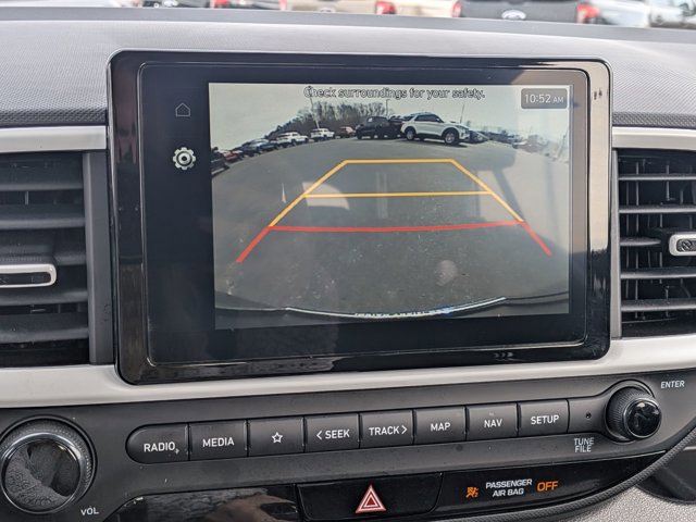 Used 2025 Hyundai Venue Limited FWD image 22