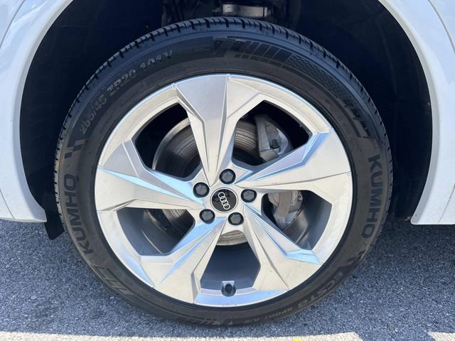 Used 2021 Audi Q5 2.0T Premium Plus w/ Premium Plus Package AWD/4WD image 9