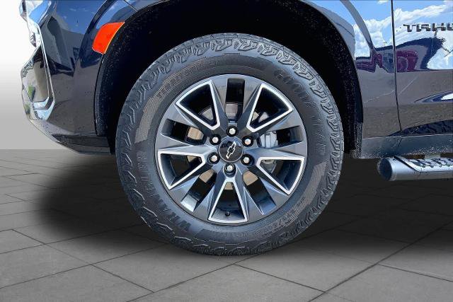 Used 2023 Chevrolet Tahoe Z71 w/ Luxury Package AWD/4WD image 11