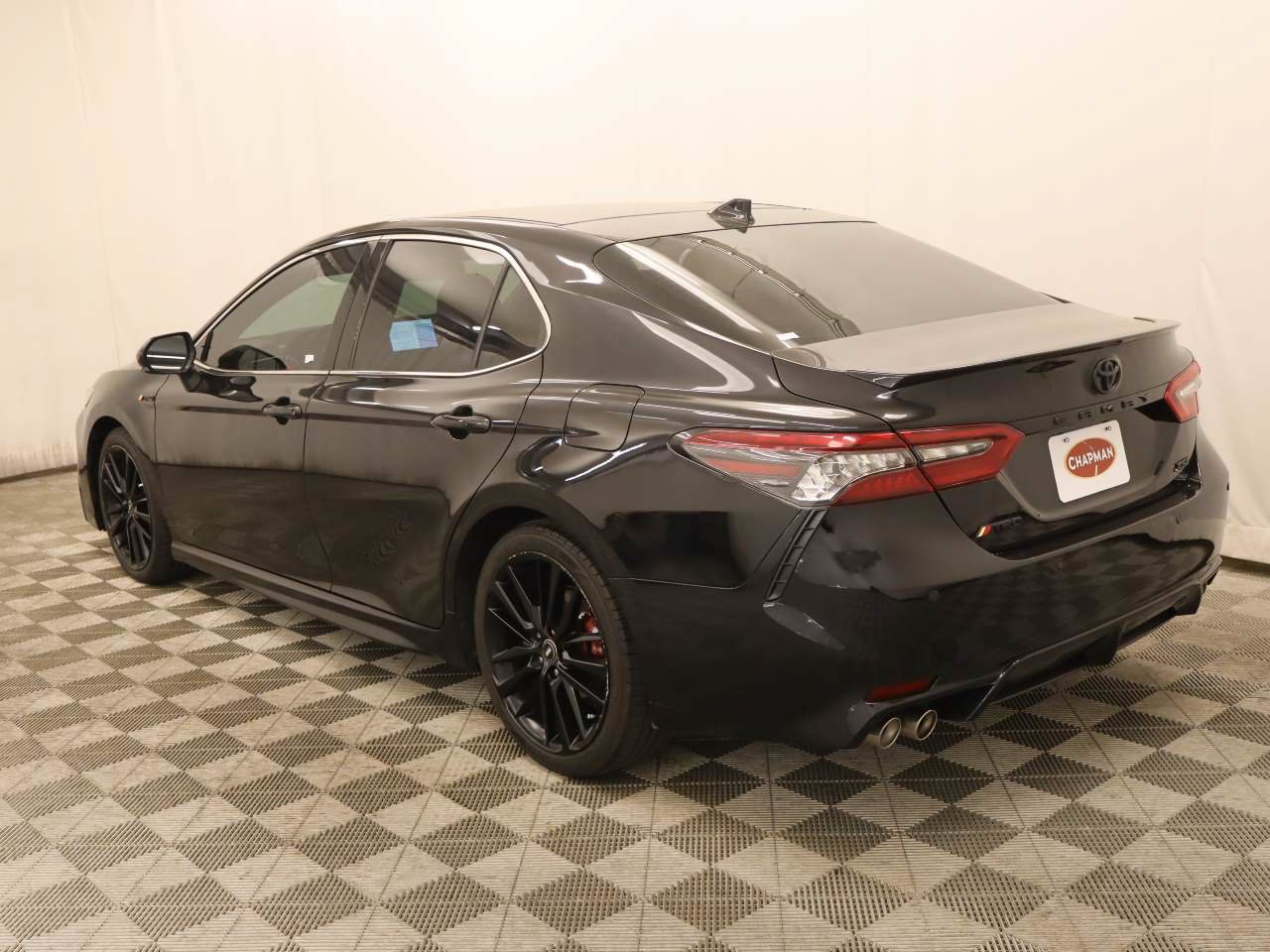 Used 2023 Toyota Camry XSE w/ Navigation Package FWD image 3