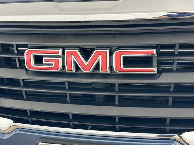 Used 2024 GMC Terrain SLE FWD image 29