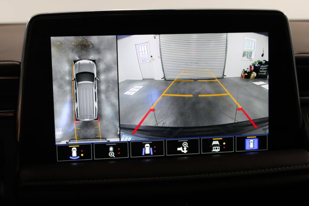Used 2021 Chevrolet Suburban High Country RWD image 58