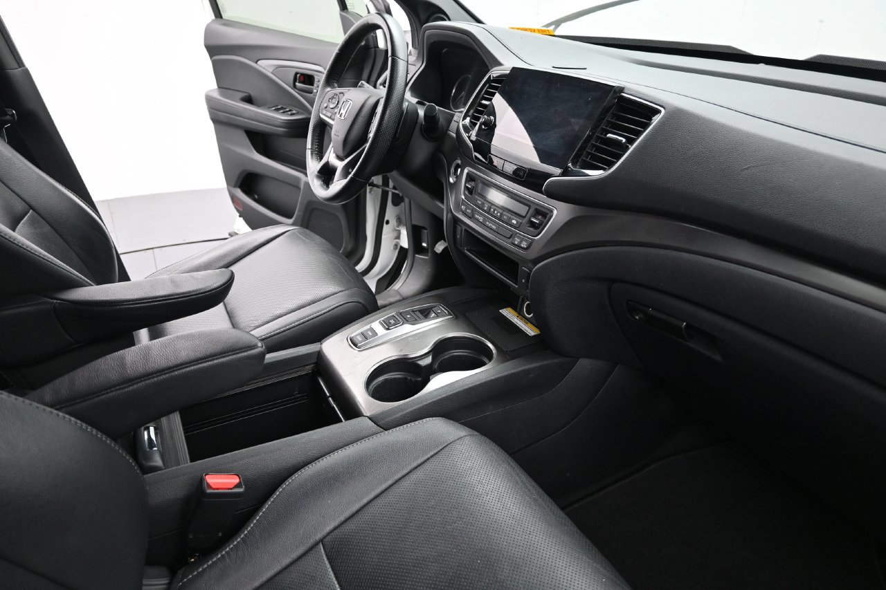 Used 2022 Honda Passport EX-L image 16