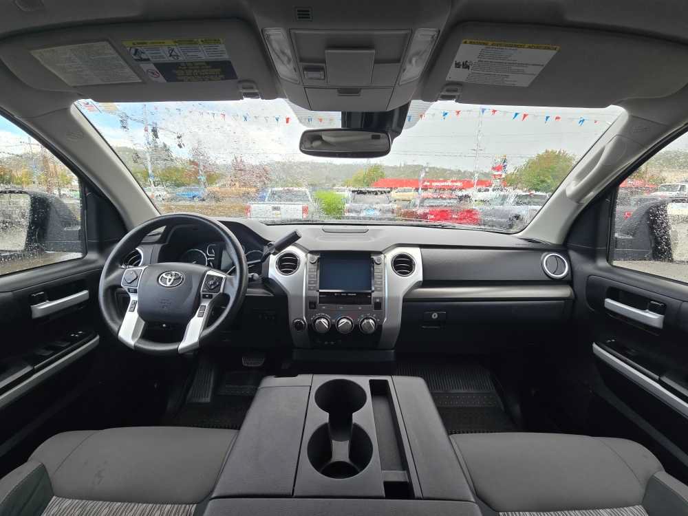 Used 2020 Toyota Tundra SR5 AWD/4WD image 15